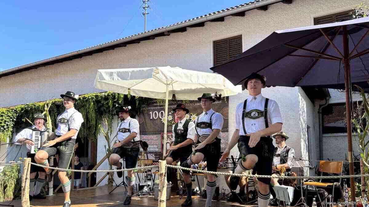 Saukopf-Versteigerung und Kirtahutschn: Trachtenverein lädt nach Mühldorf am Inn