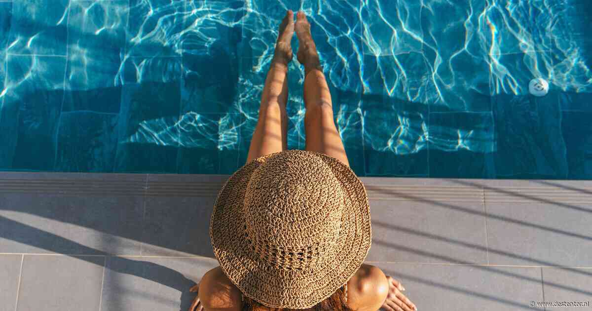 Bios, wellness en zwembad voor jezelf: deze villa staat te koop in Deventer