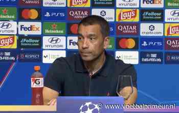Van Bronckhorst onder de indruk van Barça: 'Misschien de beste op dit moment'