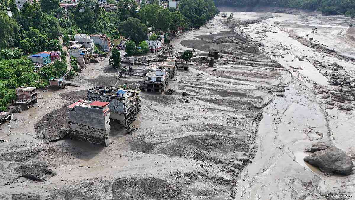 Erklärung für Katastrophe?: Rekordwärme vor Gletscherabbruch in Nepal