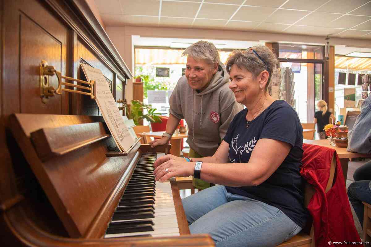 Früherer Buchladen wird zum Lesecafé: Wie eine Idee in Oelsnitz zündet