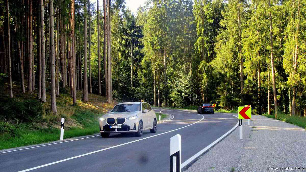 Tödliche Kurve entschärft: Kreisstraße MÜ 27 zwischen Oberbergkirchen und Irl ist wieder frei