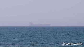 Raketen auf US-Kriegsschiff: Amerika schlägt zurück und attackiert fünf iranische Tanker