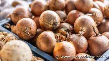 Store onions in 1 kitchen location to keep them fresh for '6 months' — not the fridge