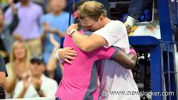 Ontroerende beelden: Frances Tiafoe troost huilende landgenoot met innige omhelzing na ultieme comeback op US Open