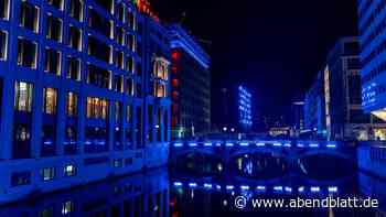 Hamburgs City leuchtet blau – mit Lichtshow „wie am Pariser Eiffelturm“