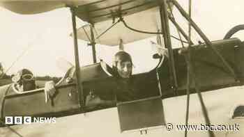 Unseen photo of pioneering pilot discovered