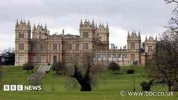 'Batman mansion' owner hits back in bats row