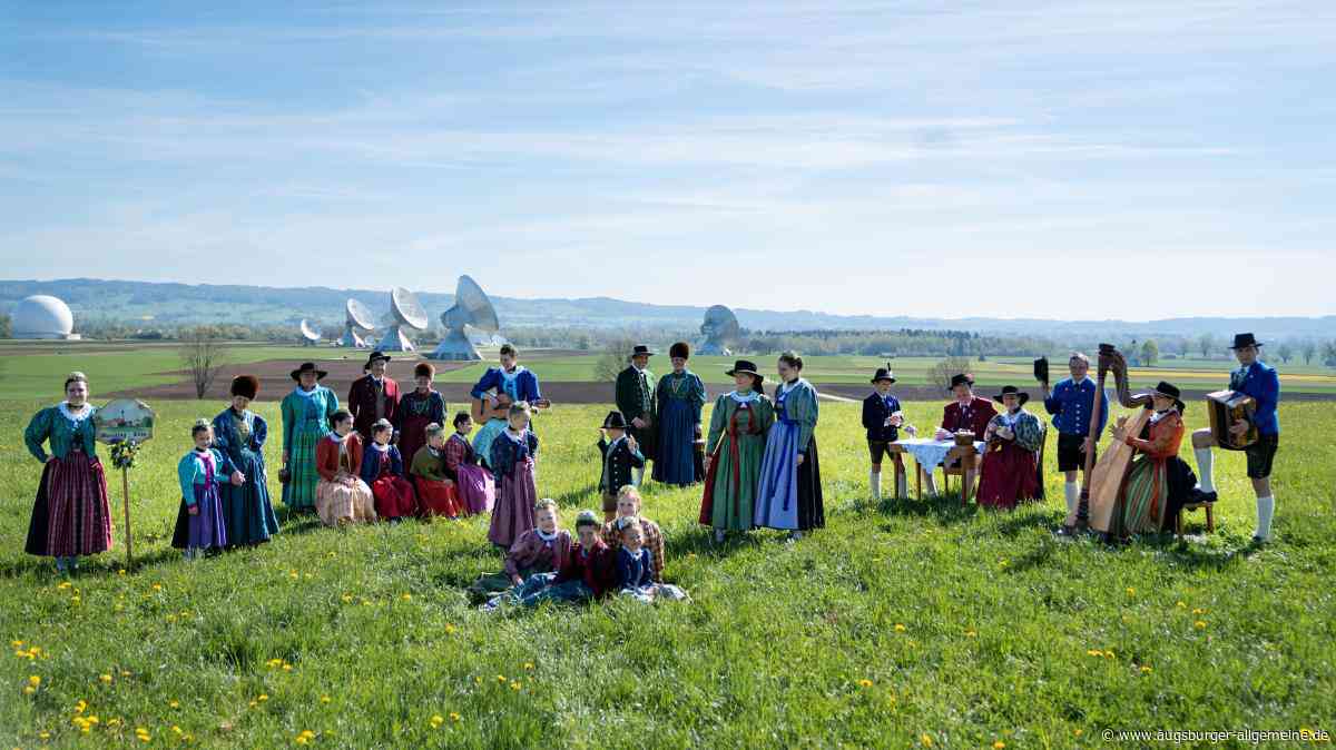 Farbenpracht und Tradition beim historischen Trachtentreffen in Raisting