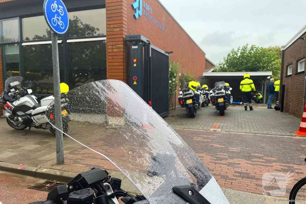 Motoragenten trekken scooters en fatbikes uit verkeer op Urk: 19 boetes uitgeschreven