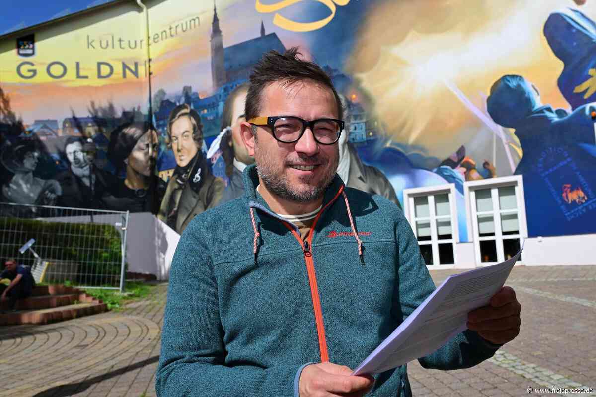 Versteckte Botschaften und berühmte Gesichter: Das steckt hinter dem Wandbild im Erzgebirge