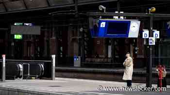 LIVE | Introductiedagen gaan door ondanks ov-staking, stations uitgestorven