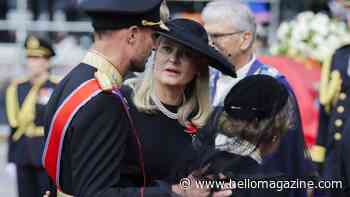 The moment Queen Mette-Marit of Norway breaks down in tears at father-in-law King Harald V's funeral