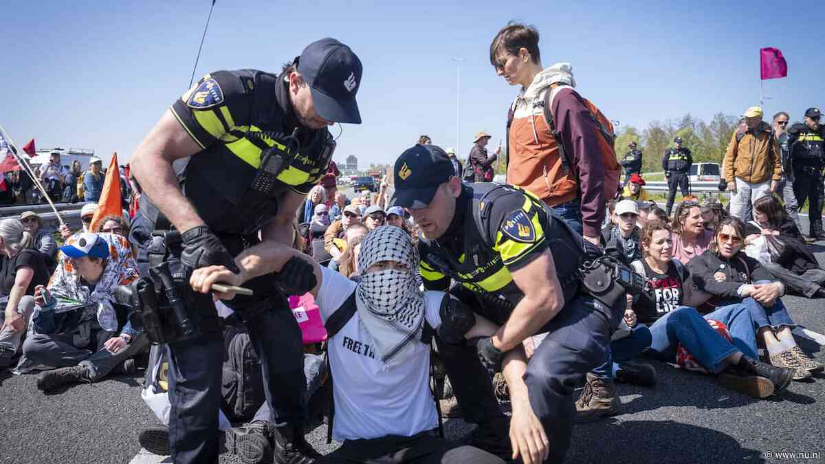 Taakstraf en voorwaardelijke celstraf voor XR-demonstranten na snelwegblokkade