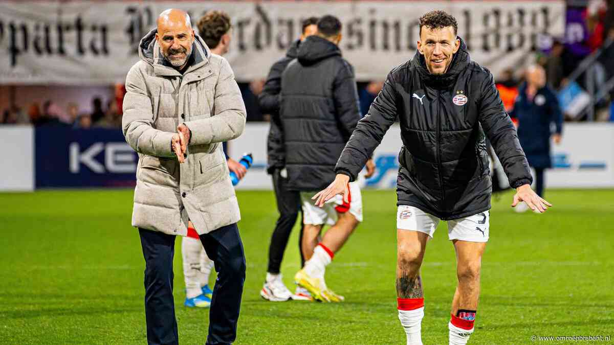 Bosz is klaar met commotie rond Van Bommel: 'Lachwekkend, echt belachelijk'