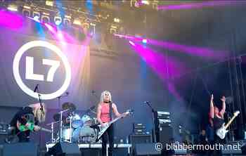 L7 Announces Return Of Bassist JANIS TANAKA Following JENNIFER FINCH's Death