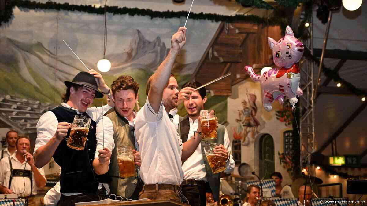 Wiesn-Streiflichter vom Herbstfest: Starbulls-Waterloo, KGB und Eishockey vom anderen Stern
