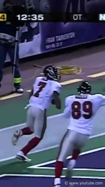 Michael Vick’s walk-off touchdown again Minnesota in overtime 😮‍💨 NFL+ #football #football