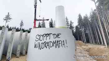 Windpark Forstenrieder Park: Unbekannte besprühen 60 Turmsegmente