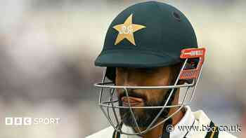 'Embarrassing' Pakistan break record in innings to forget