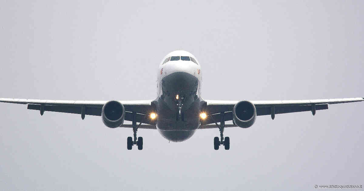 Caos voli nel Regno Unito? Un “piano di volo militare letto male” dietro al blocco dei sistemi radar: aperta inchiesta