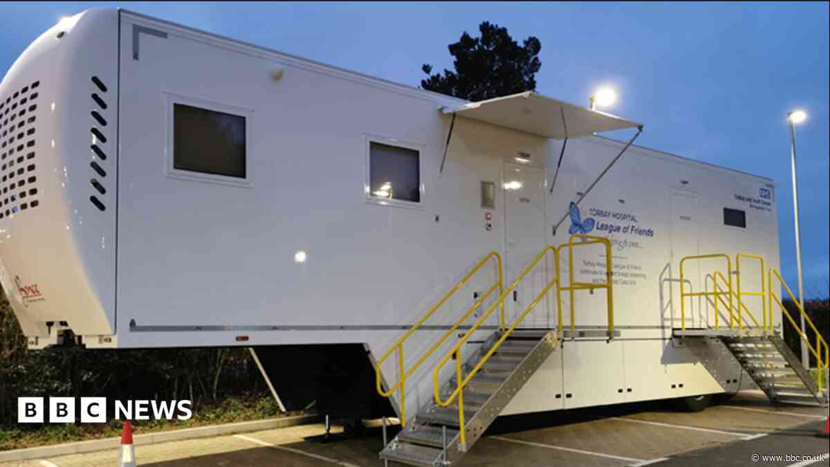 Council criticised over breast screening unit fees