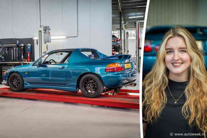 Angela (26) zweert bij haar Honda CRX del Sol: 'De motor heeft er inmiddels zes ton op zitten'
