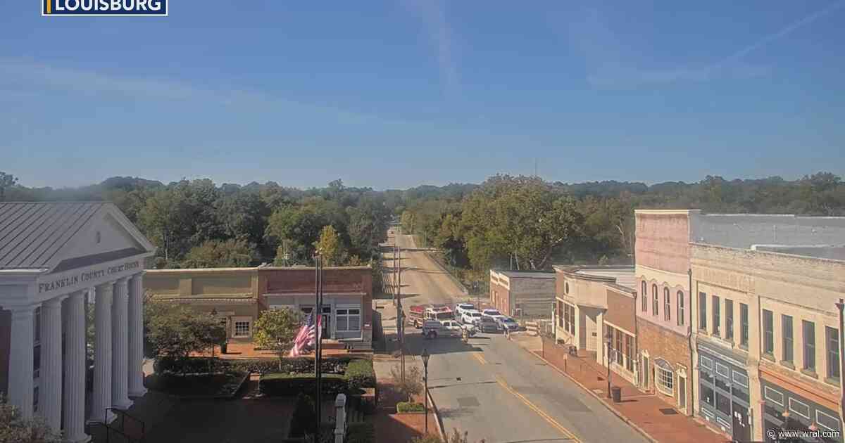 Gas leak briefly blocks traffic in downtown Louisburg