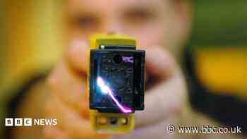 Watchdog calls for police to stop using Tasers on children in custody
