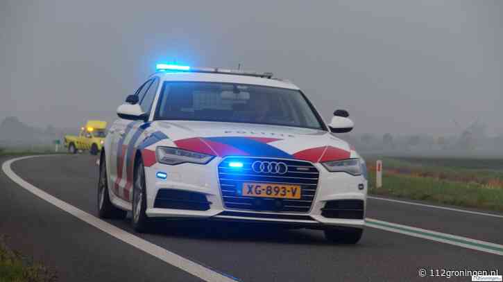 Politie onderzoekt woning in Roodeschool nadat 39-jarige man zwaargewond raakt