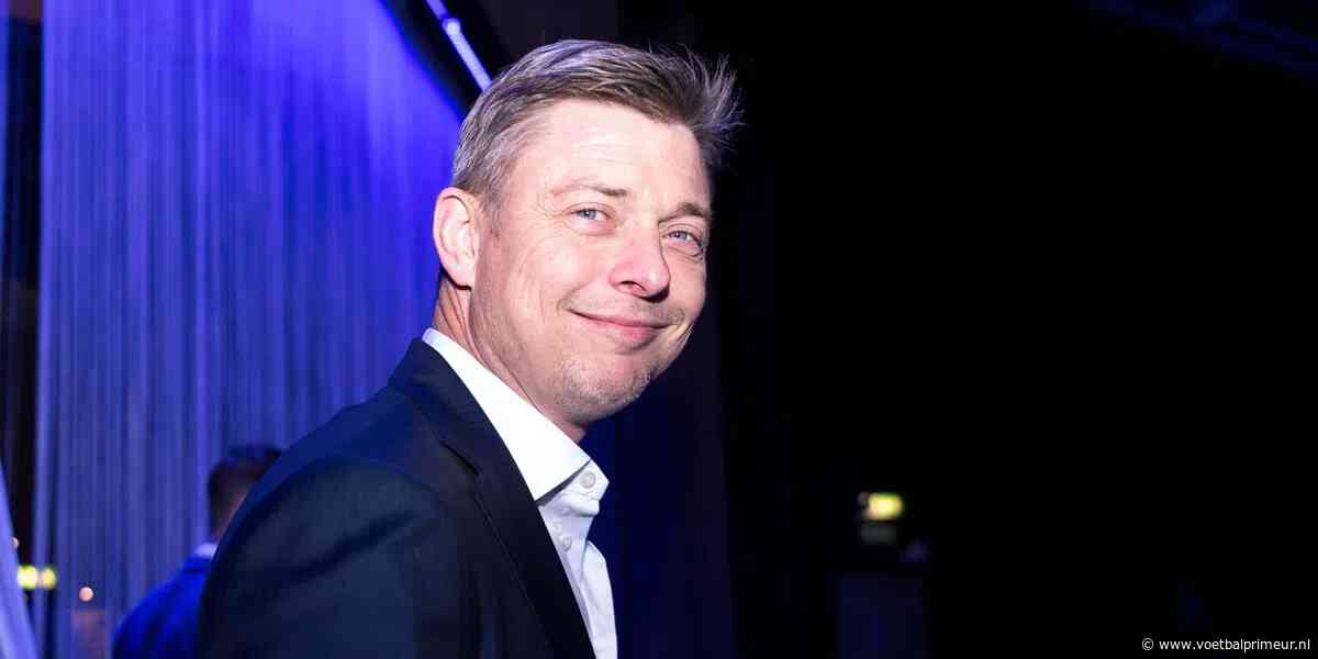 Tomasson lacht om vraag over Feyenoord-vacature: 'Mijn telefoon staat altijd aan'