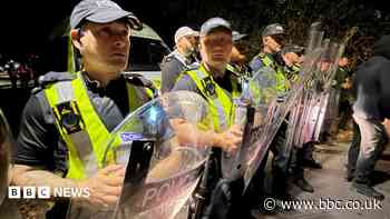 Minister condemns disorder at Portsmouth anti-migrant protest after police officers hurt