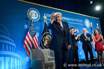 Trump's $88,600 Photo Op Raises Eyebrows as 45 Republicans Say They're Skipping or Undecided on RNC Convention