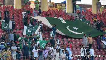 Protesters mistake Pakistan's U-19 team for asylum seekers in Portsmouth