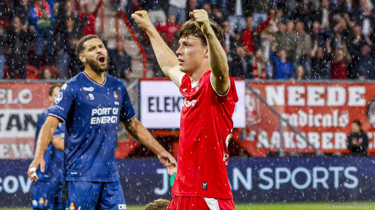 Ronald Koeman jr. stopt penalty Wout Weghorst, maar FC Twente heeft tegen Telstar genoeg aan goal van assistenkoning Sondre Orjasaeter