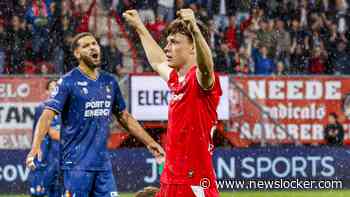Ronald Koeman jr. stopt penalty Wout Weghorst, maar FC Twente heeft tegen Telstar genoeg aan goal van assistenkoning Sondre Orjasaeter