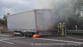 Vollsperrung auf A2 im Kreis Helmstedt: Lastwagen fängt Feuer