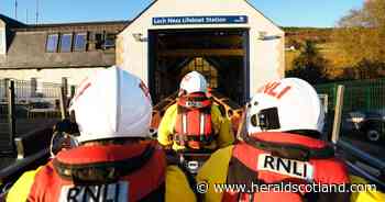 Kayakers rescued by tour boat after capsizing on Loch Ness