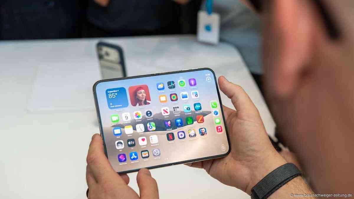 Alter Falter: Das neue iPhone kann man aufklappen