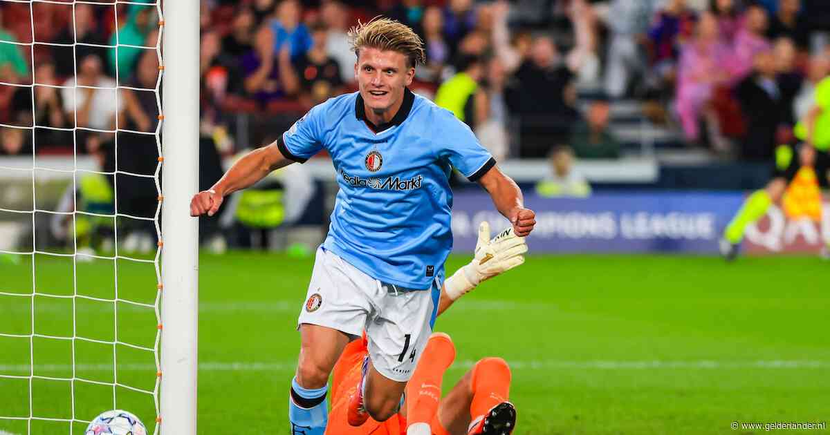 Sem Steijn dolgelukkig met goal tegen Barcelona, net als zijn vader Maurice in 1996: ‘Ik had altijd één droom’