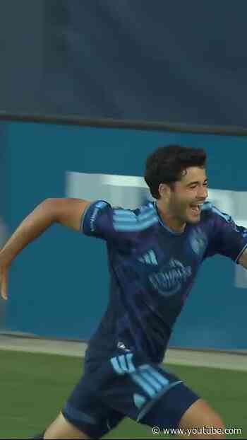 Taylor Calheira scores his first in Sporting Blue 👊