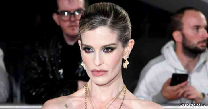 Kelly Osbourne rejects mum Sharon Osbourne’s far-right views: ‘It’s hard’