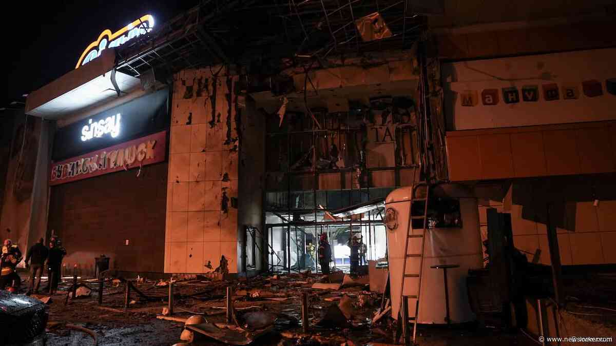 Oekraïne raakt gasinstallaties in Siberië, Rusland valt winkelcentrum aan