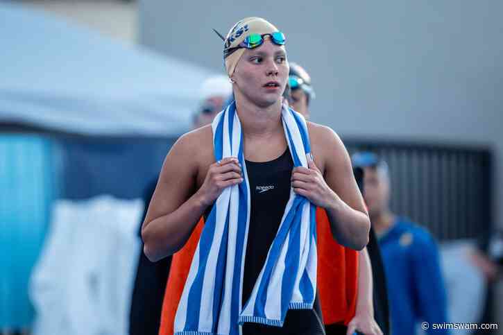 Twin Sisters Alba Arnall And Ines Arnall Verbal to Arch-Rivals Cal and Stanford