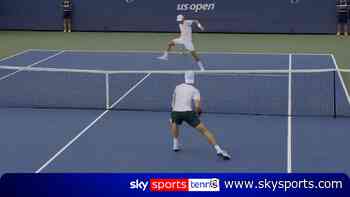 Teenager pulls off AUDACIOUS tweener to win point!