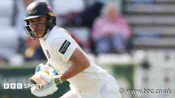 Tear helps Sussex edge absorbing day against Surrey