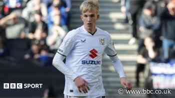 Worthing sign MK Dons defender Waller on loan