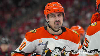 Potential landing spots for former Ducks forward Chris Kreider