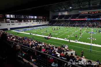 Cowboys have a pretty 'cool' way of tracking the heat as they settle for indoor practices