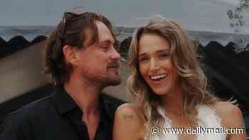 Ellidy Pullin celebrates one-year anniversary by farting in front of her fiancé